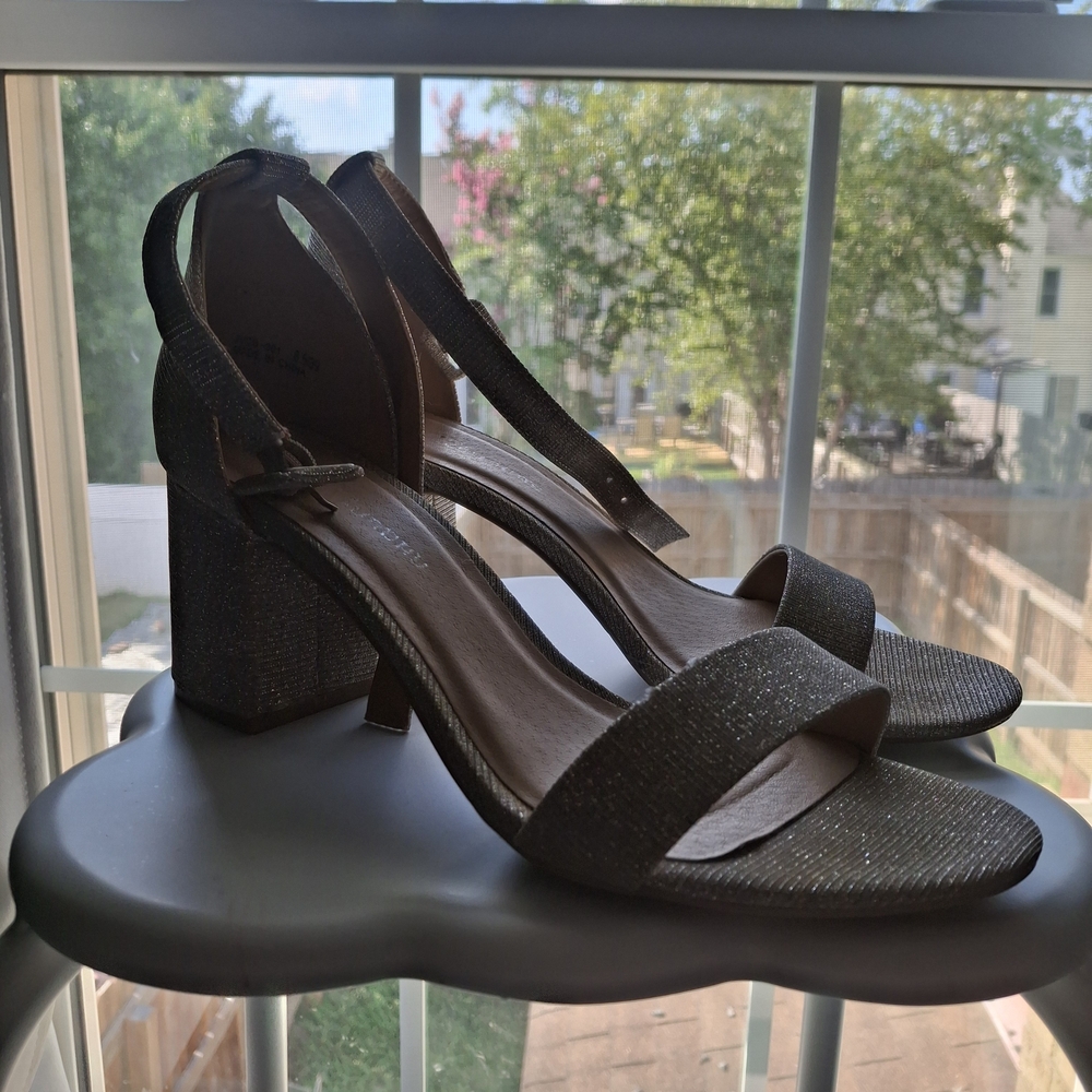 Elegant Black Block Heel Sandals